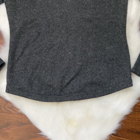 Wool blend sweater in size L - Picture 3 of 6